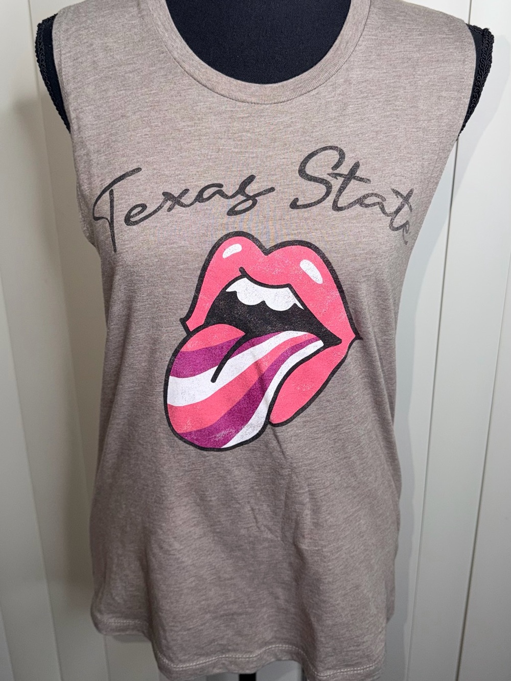 Barefoot Campus Outfitter Texas State Womens Tank Rolling Stones graphic Sz M